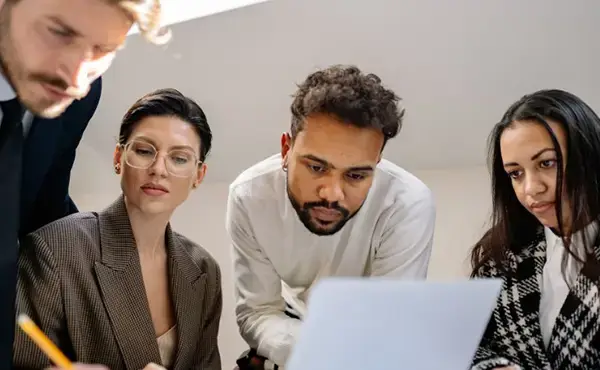 Mulheres recebem quase 20% a menos que os homens, diz Relatório de Transparência Salarial